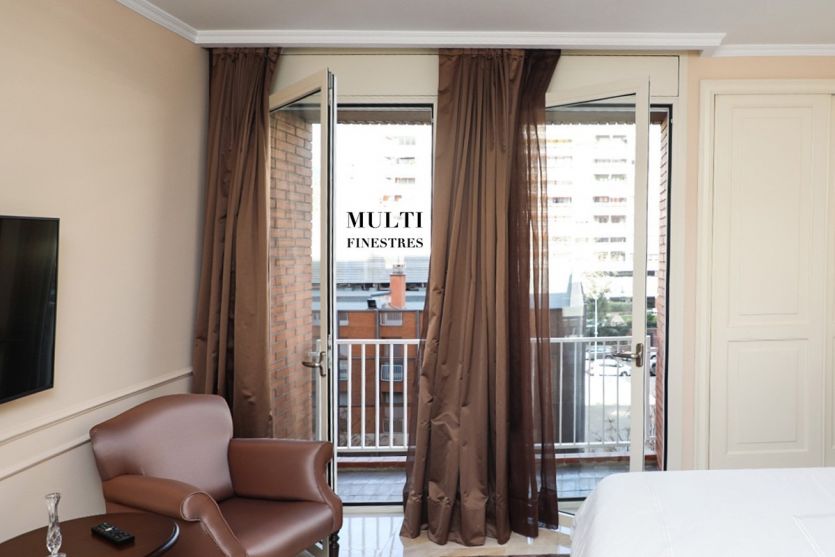 Puertas de aluminio practicables