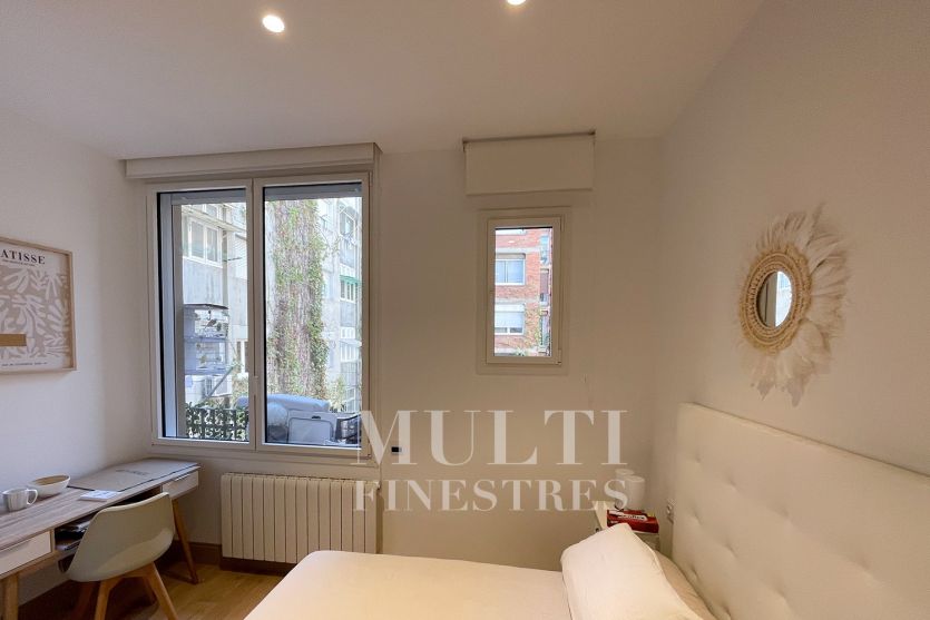 ventana oscilo-batiente