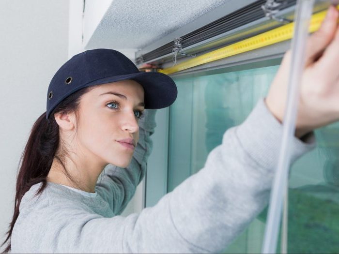 Medición de ventana para instalación en Barcelona