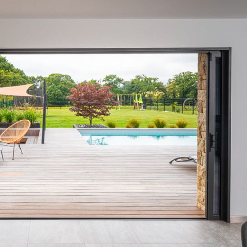 Corredera de hoja oculta entre tabiques